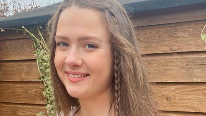https://www.independent.ie/entertainment/music/even-north-west-is-a-fan-of-aimee-carty-the-20-year-old-irish-singer-whose-college-anthem-has-exploded-on-tiktok/a1673595588.html